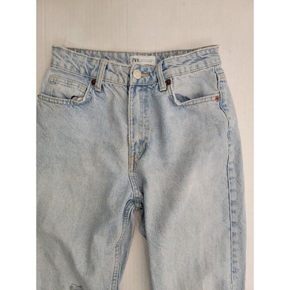 Zara Jeans Womens SZ 2 Slim Straight High Rise Distressed Rigid Light Wash - Picture 3 of 10